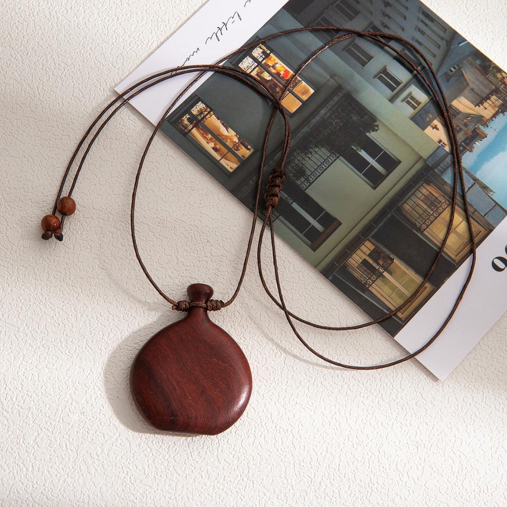 Retro Wine Jug Pendant, Long Necklace, Niche Design, Sweater Chain, Simple And Versatile Accessories
