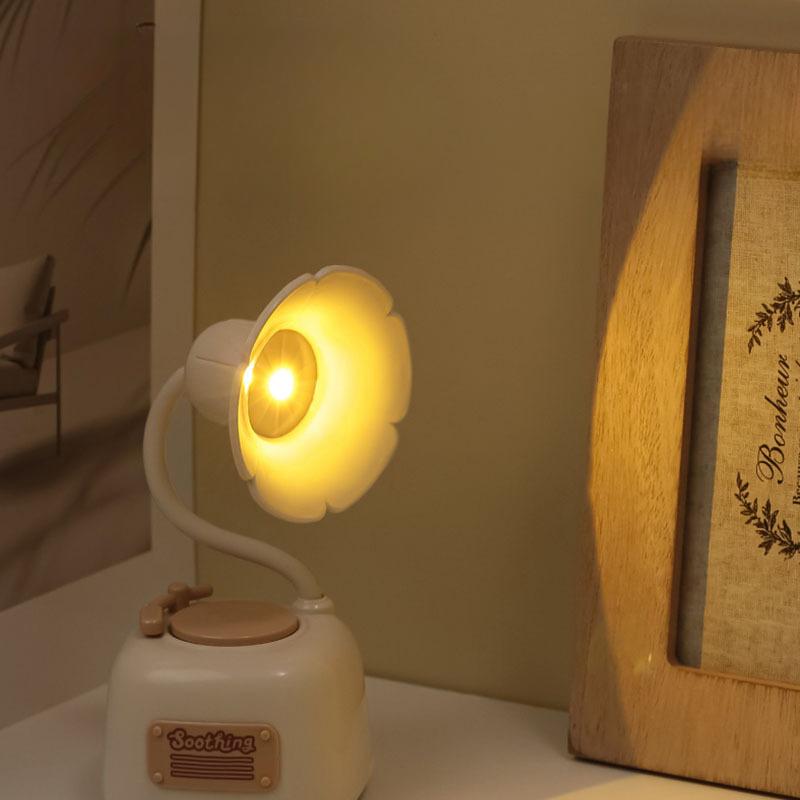 Creative Retro Gramophone Table Lamp Accessory Endless Dimming Birthday Gift Dorm Room Rechargeable Nightlight with Music