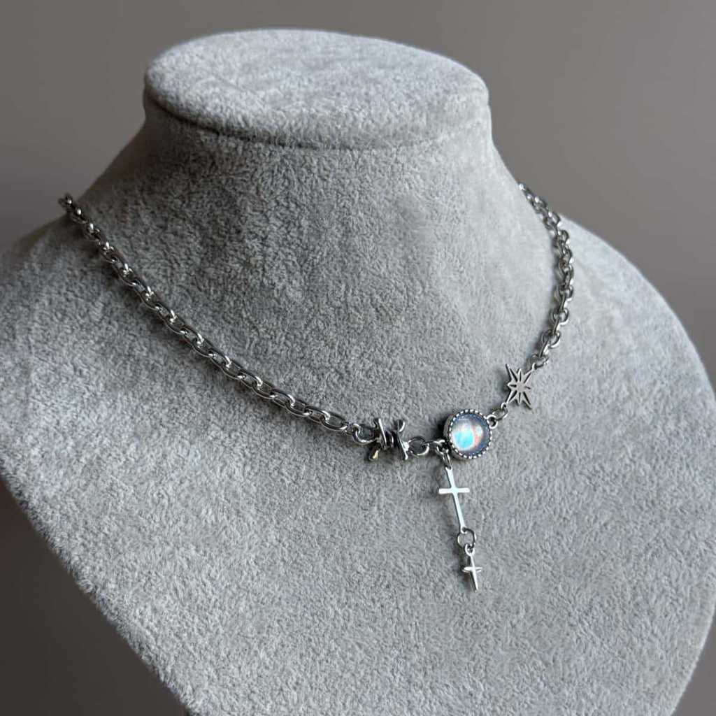 North Star Necklace Geometric Stainless Steel Pendant For Women With Thorns Style