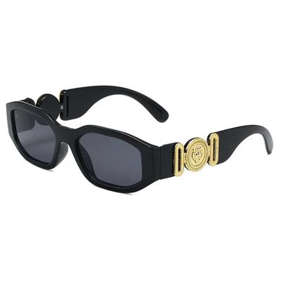 Kadınlar Erkekler için Yeni Retro Düzensiz Kare Güneş Gözlüğü Moda Tasarımcısı Küçük Çerçeve Güneş Gözlüğü Trend Ürün Tonları UV400
