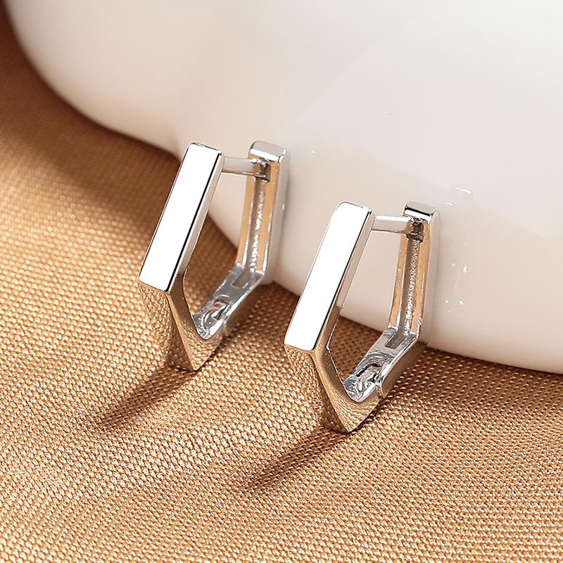 

Sterling Silver Geometric Ear Ring Earrings Women S Design Sense Simple Trendy Temperament Stud Earrings Plain Ring Small Ear Buckle Earrings платиновий