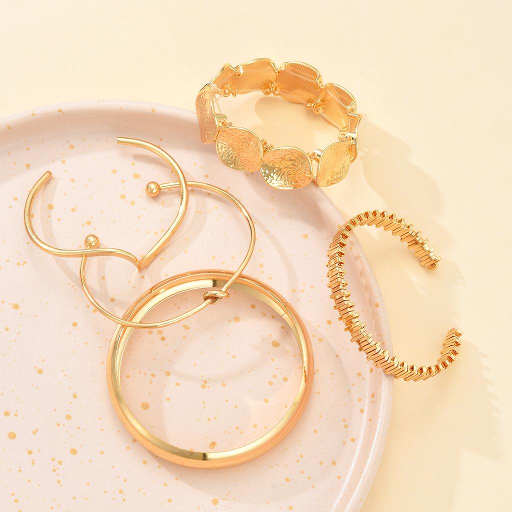 5pcs/Set Vintage Exaggerated Wide Cuff Bracelet Set For Women Fashion Gold Color Smooth Asymmetrical Bangles Daily Wear Jewelry