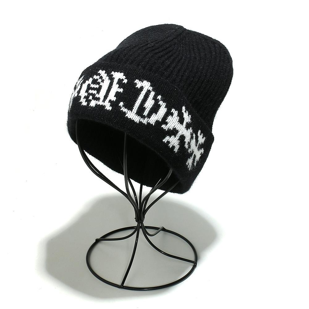 ins autumn and winter Korean version casual Sanskrit knitted hat out of the street couple wool hat men's and women's ear protection warm cold 