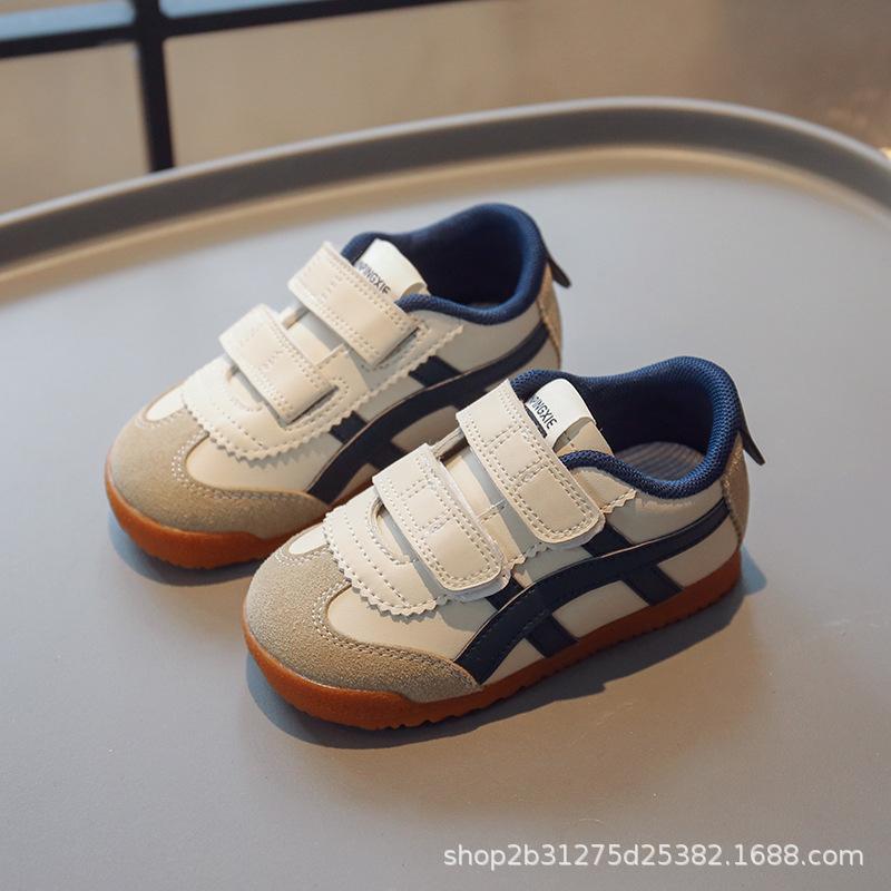 

Korean version of Forrest Gump shoes classmates children s sports shoes girls mesh breathable spring and autumn Velcro boys moral training shoes 21-25 yards FCL mixed batch 50