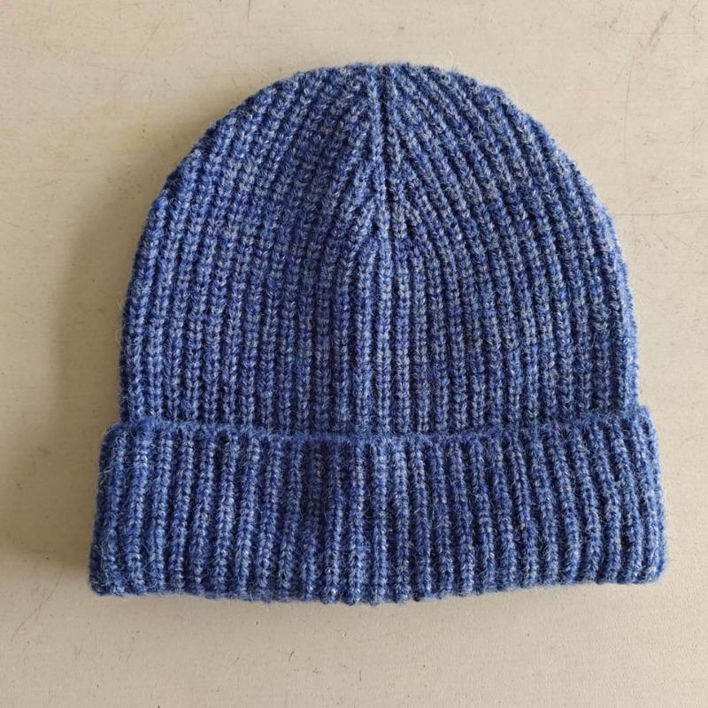 

Multi-color gradual change thickened warm versatile knitted wool hat women s winter cold hat men темно-синий