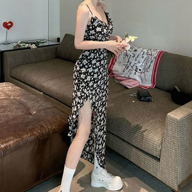 Pure Desire Sweet Spice Girl Style Design Sexy Niche French Split Irregular Floral Suspender Dress Female Summer Girl
