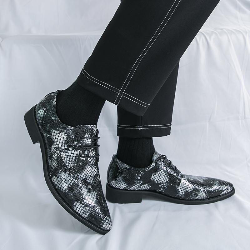 Fashion New Men's Pointed Snake Pattern Lace Up Leather Derby Shoes Gentleman Wedding Dress Formal Party Business Footwear