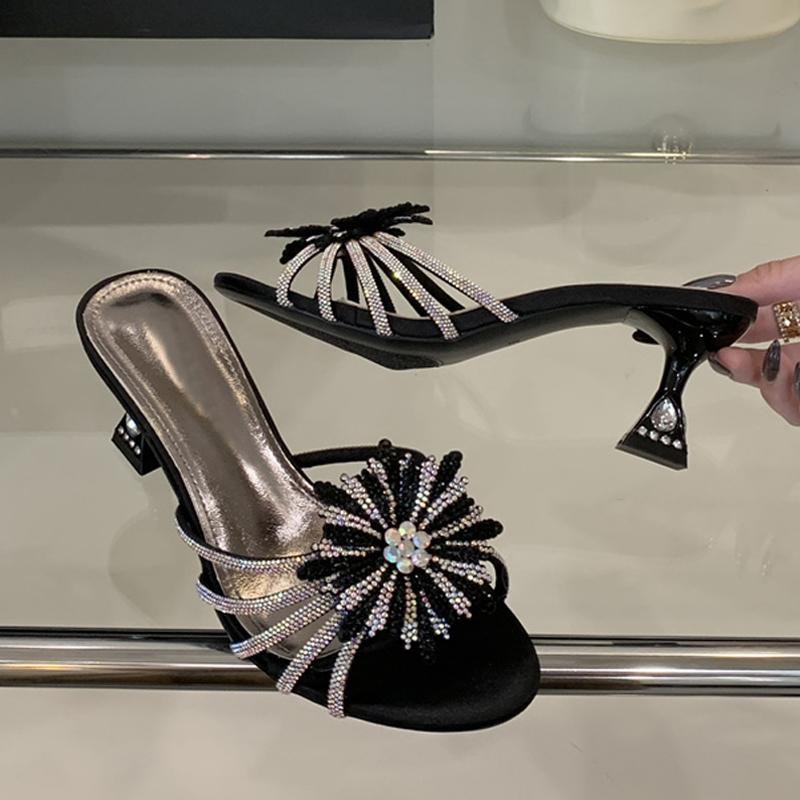 2025 New Gold Silver Crystal Gem Strange Low Heels Slippers Women Rhinestone Flowers Summer Party Prom Shoes Mules Sandals