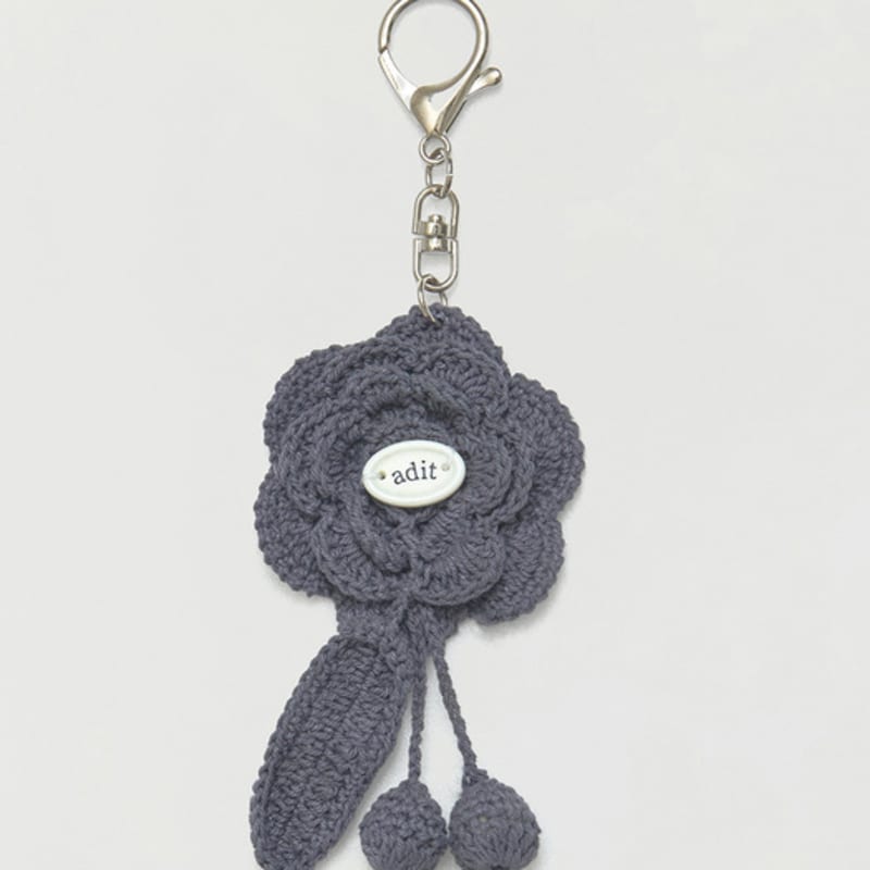 

adit Crochet key ring_Charcoal gray
