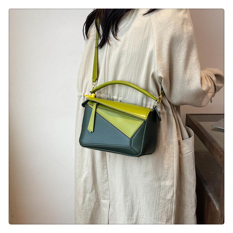 Портативная сумка через плечо с узором личи — фото 8