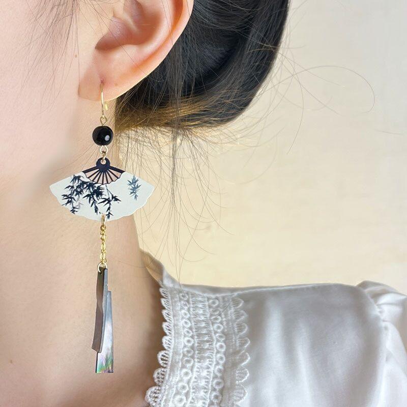 New Chinese Retro Chinese Style Fan-shaped Tassel Earrings Temperament Earrings New High-end Personalized Temperament Earrings