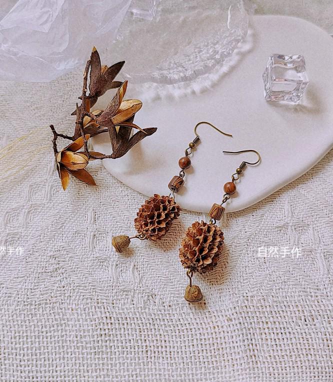 Zapfen Eichel Handgefertigt Echte Pflanze Ohrstecker, Umwandelbar in Ohrclips