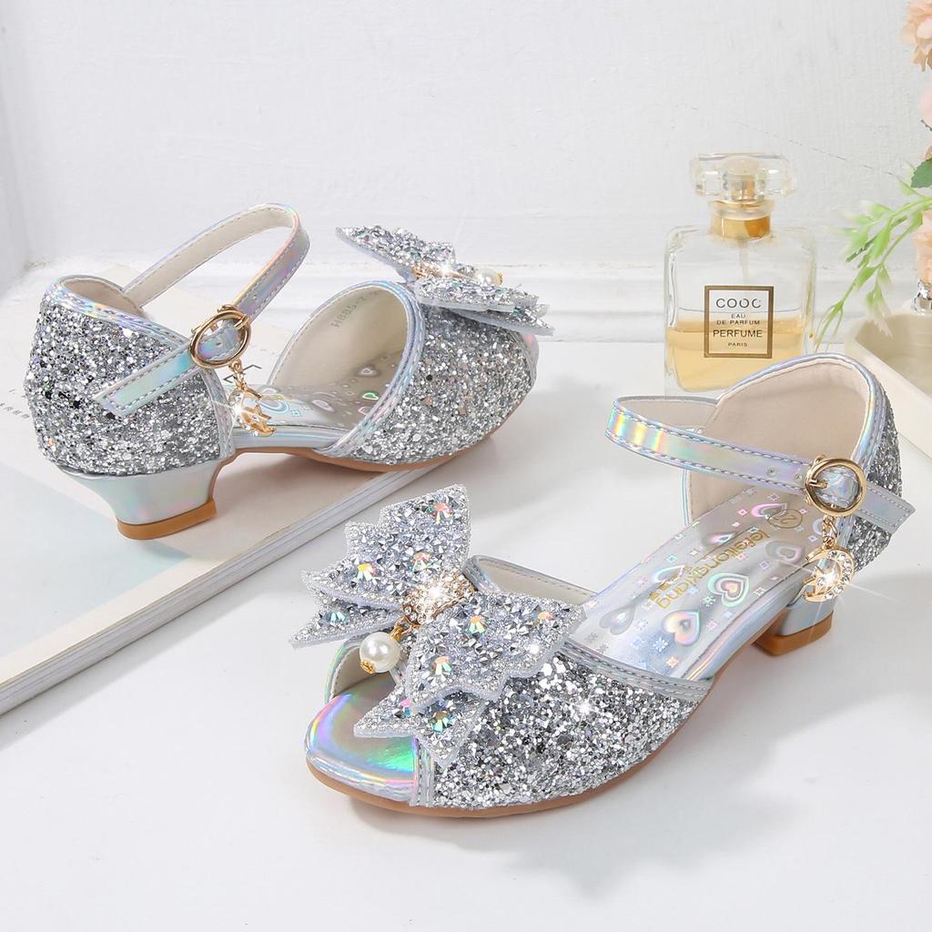 Silver Fish-Mouth Pearl Pendant Sandals - New Style, Soft-Soled Girls' Princess Shoes for Performance.