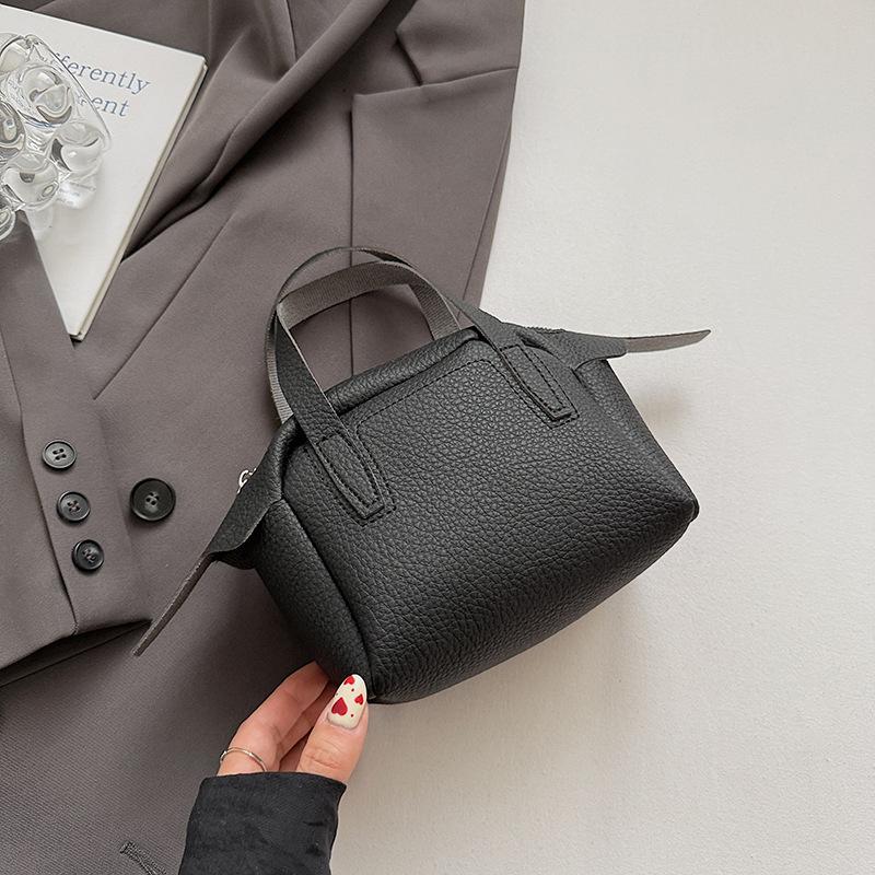 High-end niche bag women's summer new fashion handbag popular pillow bag