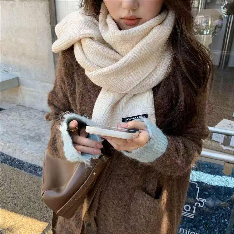 Women's 2024 High-End Wool Knit Winter Scarf: Warm, Versatile, Thick, Solid Color Neck Gaiter for Couples and Students