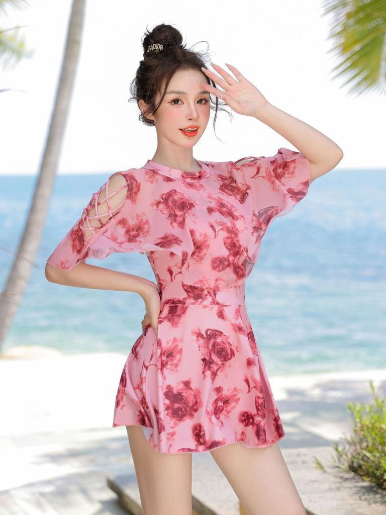 Swimsuit women's new summer popular fashion one-piece covering meat and showing thinness, high-end swimming pool soaking hot spring swimsuit