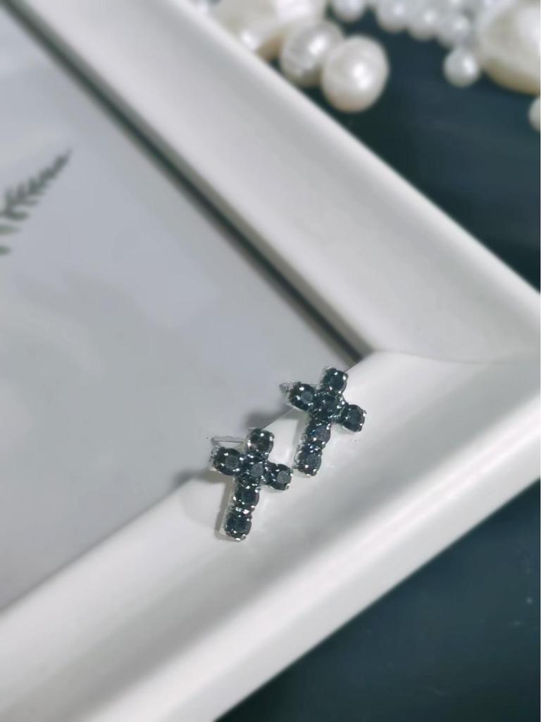 All-Copper Rhinestone Cross Stud Earrings for Women