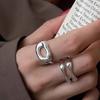 Anello doppio strato leggero di lusso alla moda per donna, temperamento, stile Nicchia, geometrico, cavo, irregolare, impilato, aperto
