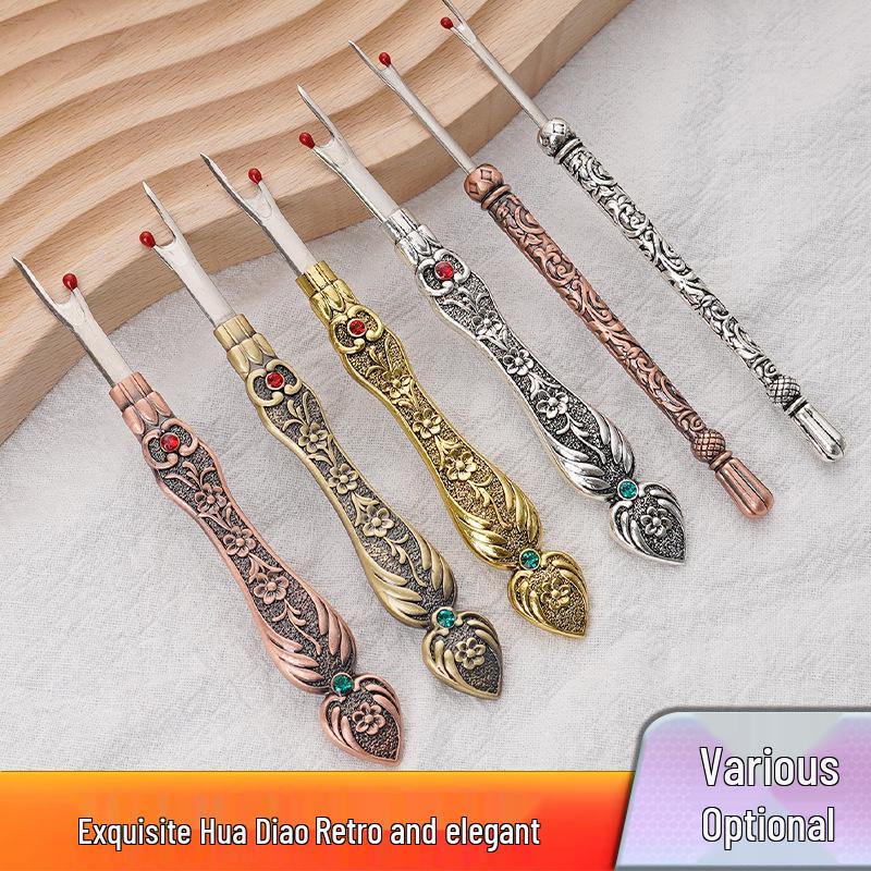 Retro Zinc Alloy Handheld Seam Ripper for Cross Stitching