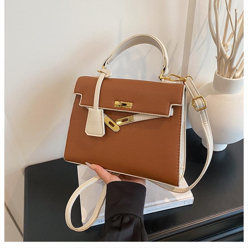 Autumn and Winter New Bags Women's Fashion Versatile Portable Shoulder Bag High Texture Messenger Bag Solid Color High Sense