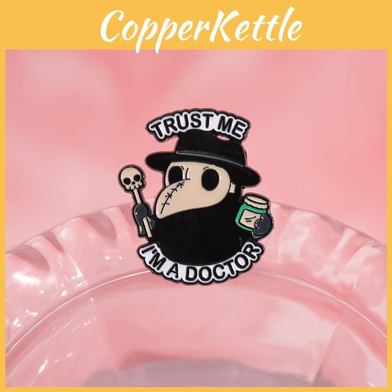 Charming Colorful Cartoon Doctor Mask Brooch Creative Animal Design Perfect For Collectors