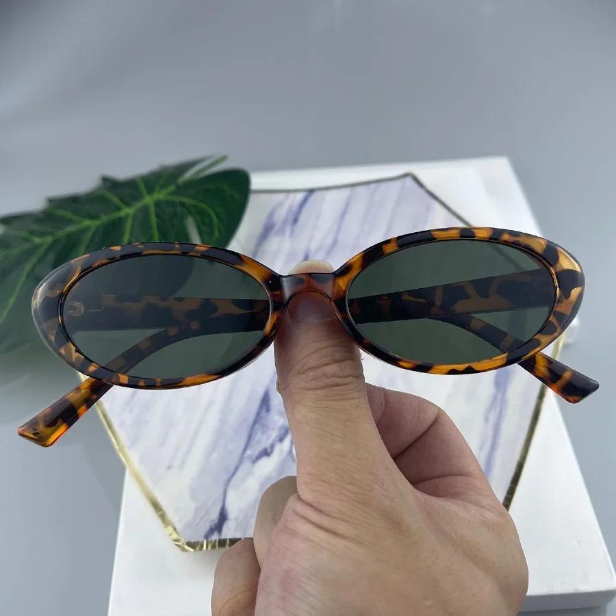  Oval Sunglasses Women Luxury Brand Designer Vintage Small Oval Sun Glasses Retro Men Rivets Sun Glasses Oculus