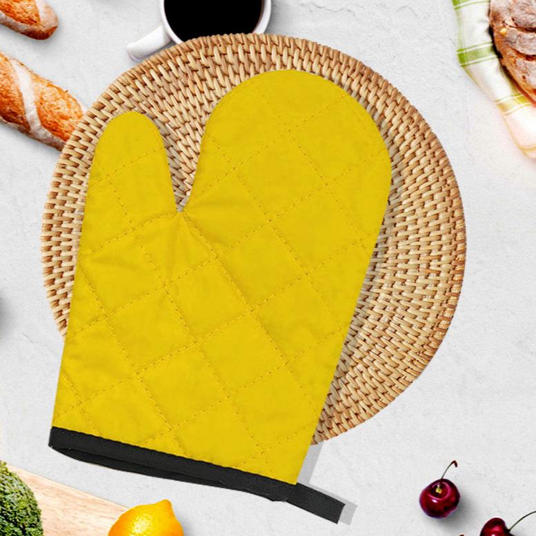 Polyester Heat-Insulating Oven Gloves - Essential for Barbecue & Household Use