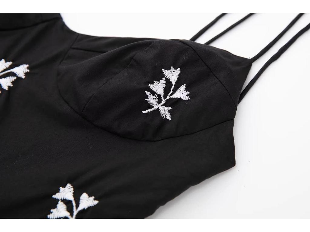 Spring 2025 Women's Black Floral Embroidered Poplin Dress (European & American Style)