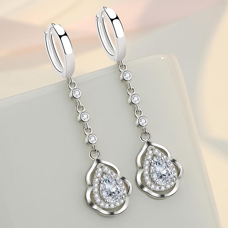925 Sterling Silver Claws Stud Earrings with Crystal AAA CZ Stone Modern Design Fashion Versatile Accessories Women Jewelry