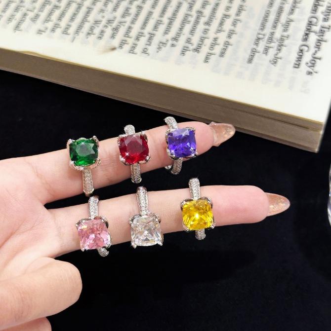Popular European and American luxury square ice flower cut high carbon diamond ring, celebrity feeling colored treasure ring