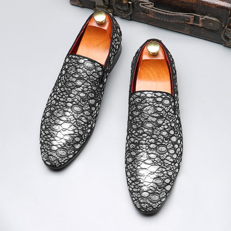 

1586 Лоферы с острым носком больших размеров модные мужские лоферы туфли-бини на одной педали 2025 39 серебряный