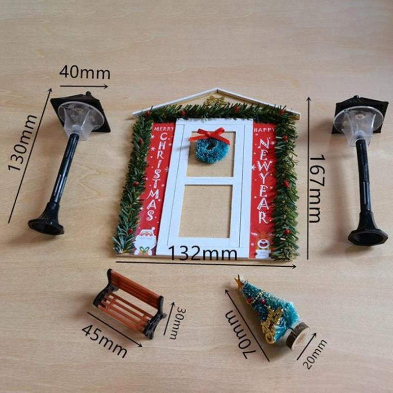 1 Kit Dollhouse Accessories Mini House Atrium Tree Wreath Broom Carpet Bucket DIY Xmas Atmosphere Dooryard Scene Ornaments
