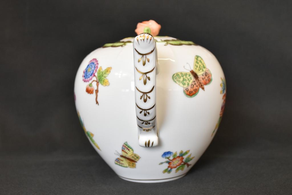 Herend VBO/Victoria Bouquet Teapot Made in Hungary Handpainted Vintage Rare