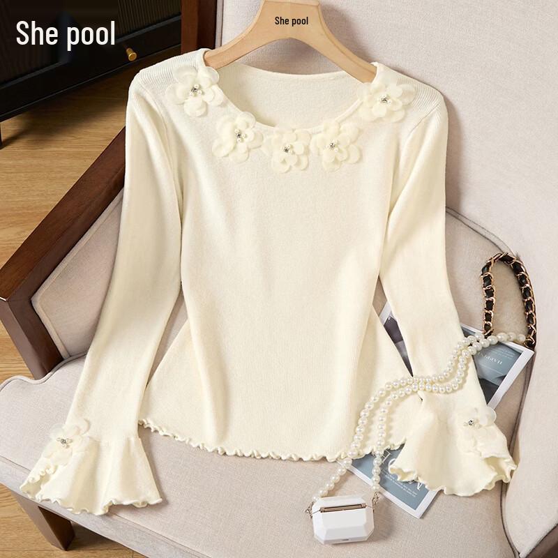 Women s Floral Beaded Round Neck Flared Sleeve Top One Size