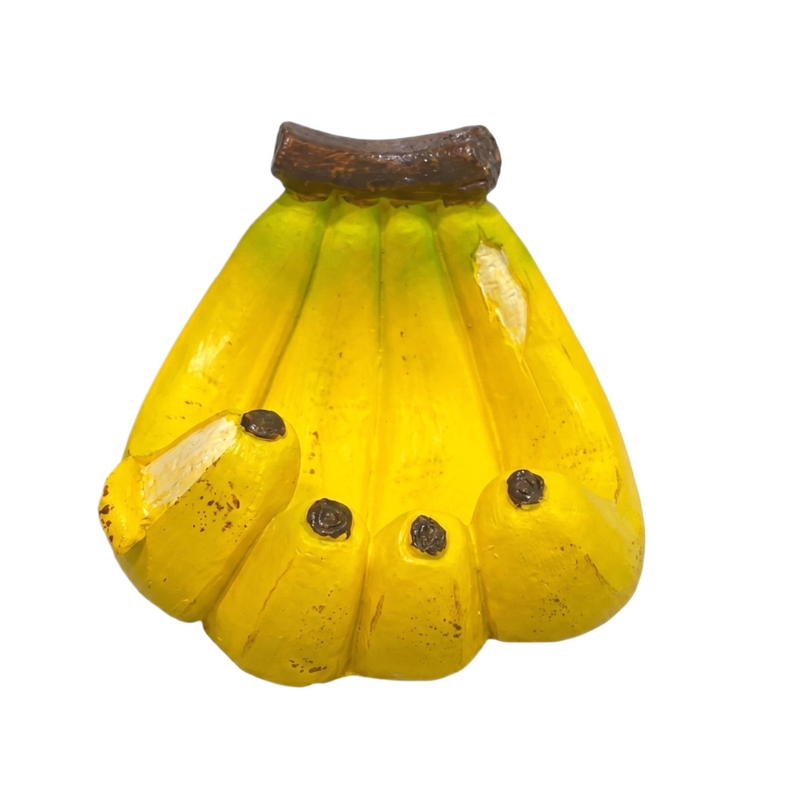 

Banana Peel Bird Feeder Outdoor Decorative Resin Hanging Fruit Shaped Feeder for Garden Patio Backyard Wildlife Feeding One Size