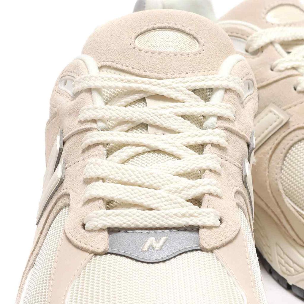 M2002RCC New Balance 2002R Off White (Men's)
