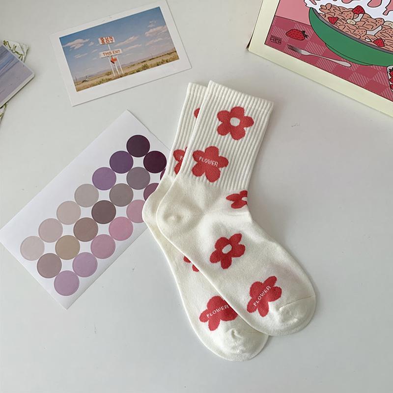 2023 Korean  Sweet Woman Socks Cute Love Square Funny Socks Street Hip Hop Skateboarding Happy Socks