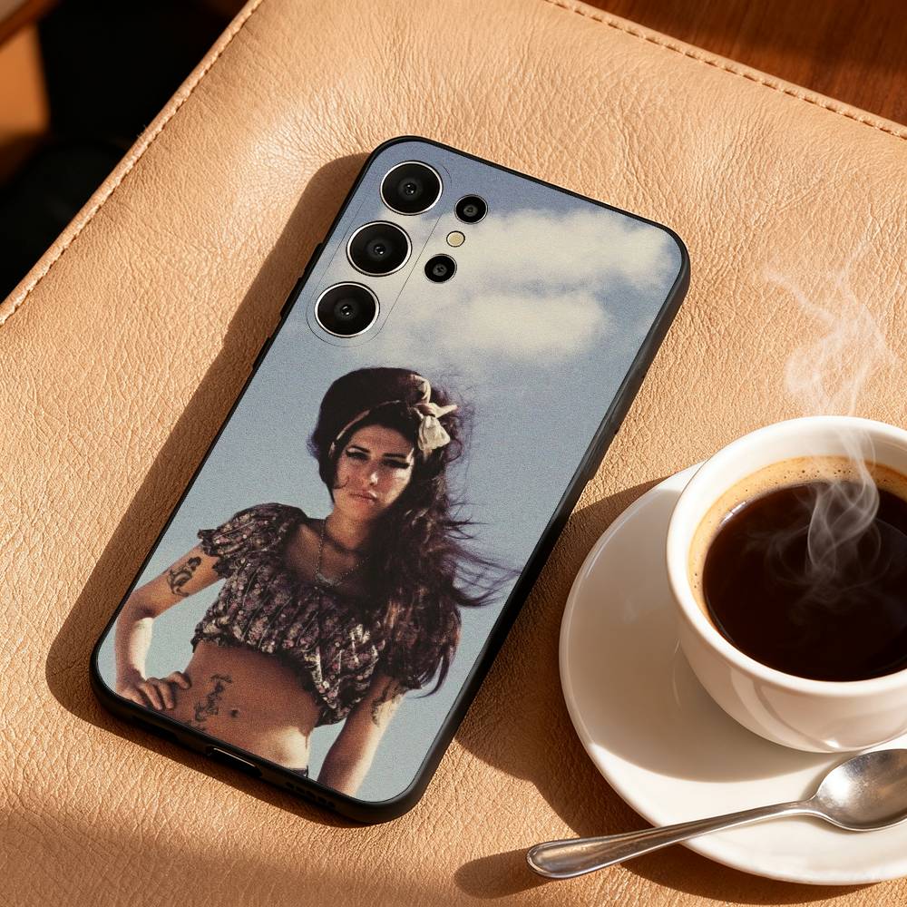 

Legardary Singer A-Amy W-Winehouse Phone Case For Samsung S25,24,23,22,30,21,10,9,Ultra,Plus,Lite,FE Black Soft Case Samsung S25Plus