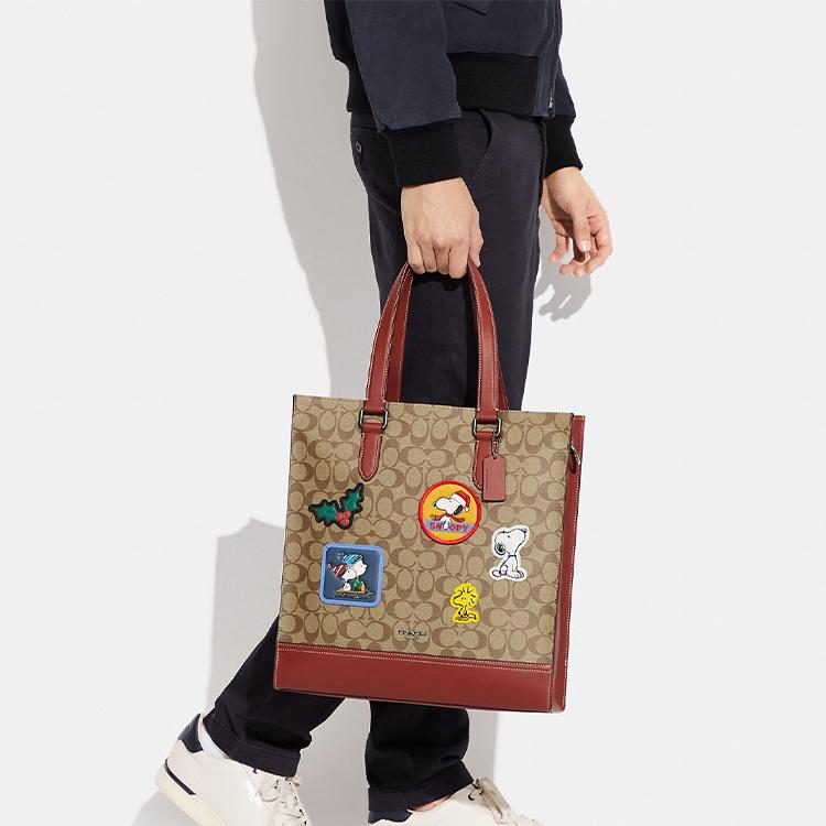 New Snoopy X COACH Graham Shoulder Bags CE948-QBE7V