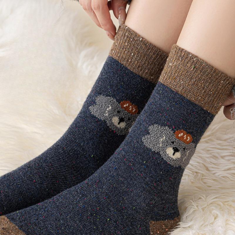 Autumn and Winter Warm Wool Socks, Dot-yarn Illustration, Mid-calf Socks, Retro Ladies, Pile Socks for Women