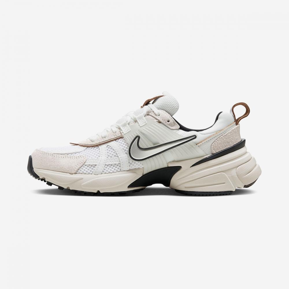 Nike Women S Nike V2k Run C.o.r. Fn6703 100
