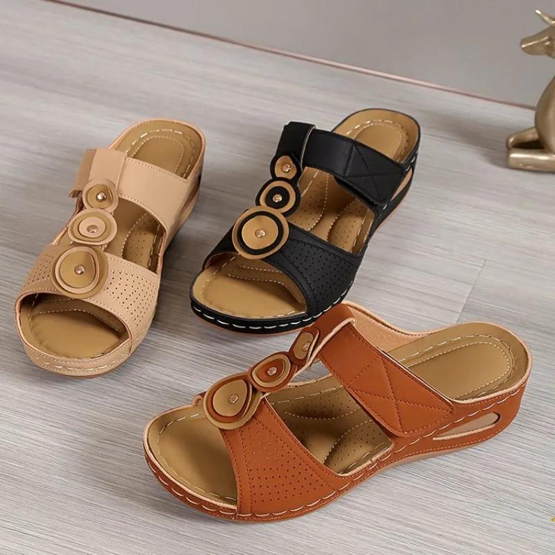 New Slippers in , Women's Spring and Summer Wedge Heel Set Foot Mid-heel Casual Fish Mouth Sandals, Beach Casual Sandals