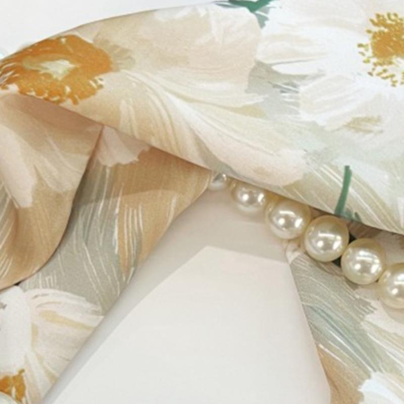 Magnetischer Verschluss Perlenkettenhalskette Florales Satintuch Elegantes Seiden-Schmales Halstuch für Modebewusste Frauen