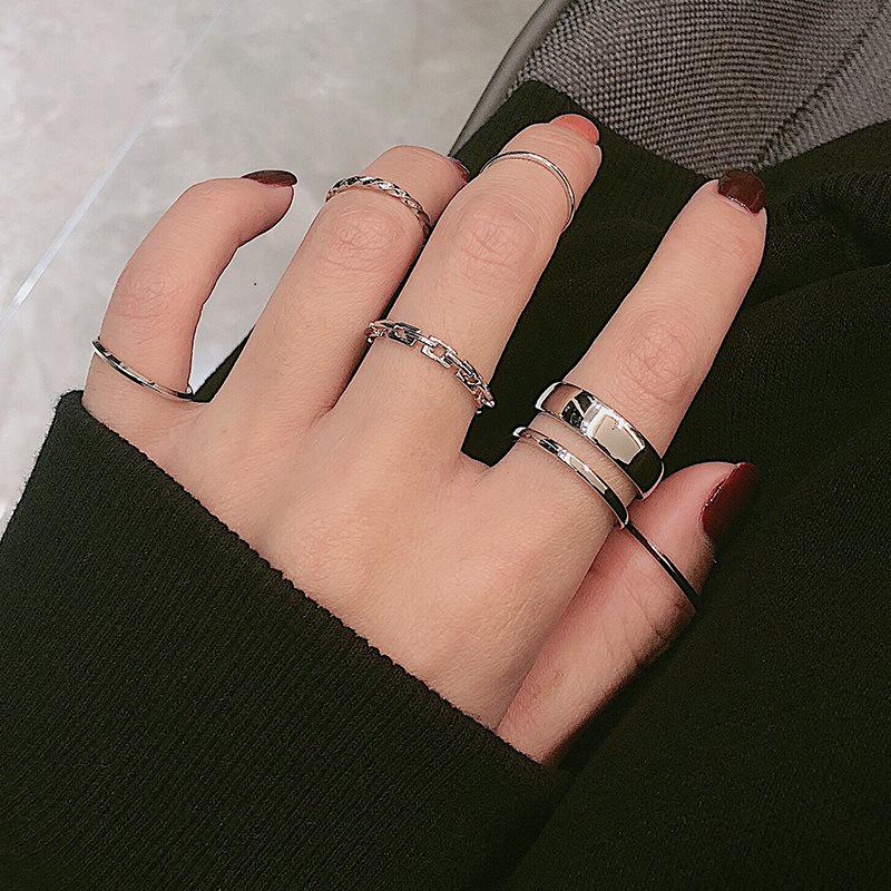 8Pcs Fashion Jewelry Rings Set Metal Hollow Round Opening Women Finger Ring for Girl Lady Party Wedding Gifts