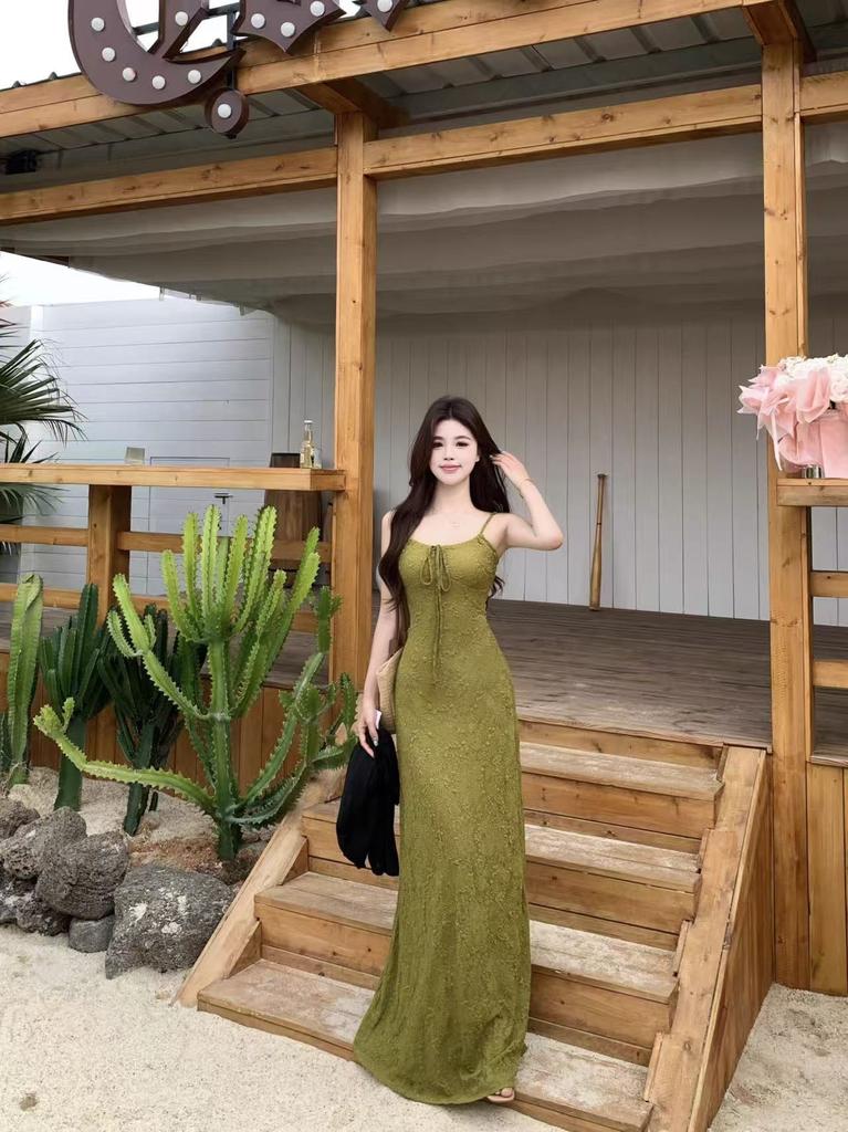 [Original fabric] French green suspender skirt 2026 spring and summer new texture temperament long skirt waist
