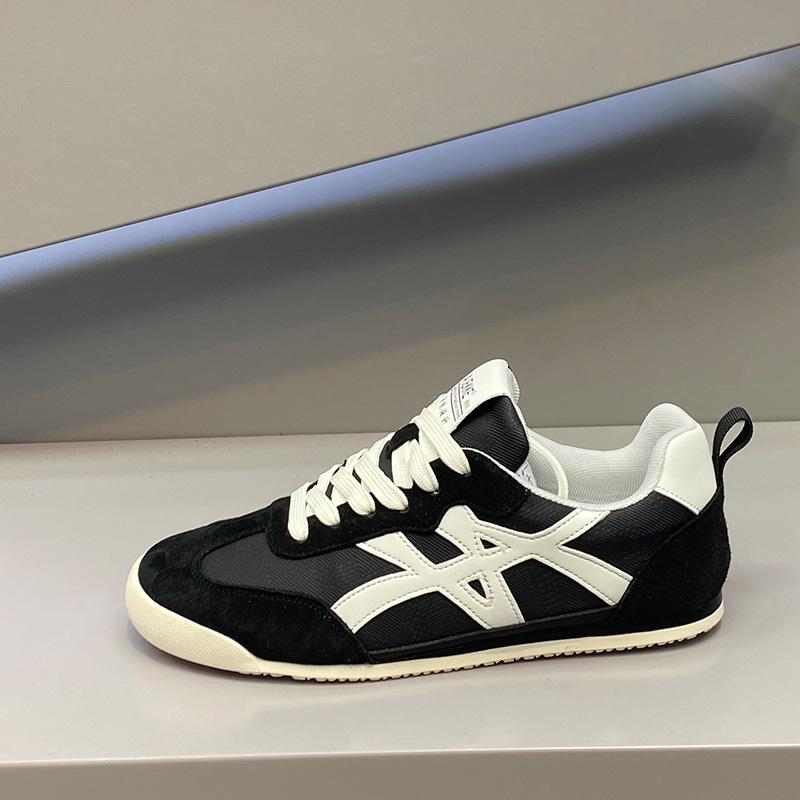 Autumn Soft-soled Low-top Board Shoes Leather Cloth Fight Breathable Lace-up Casual Shoes Tide Aj