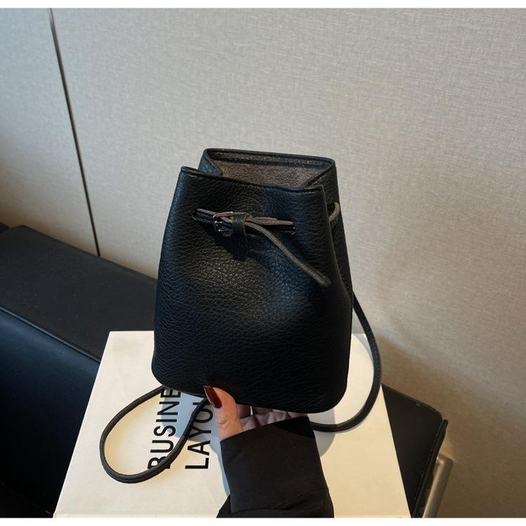 

Bag women s new large-capacity vegetable basket bucket bag shoulder messenger bag
