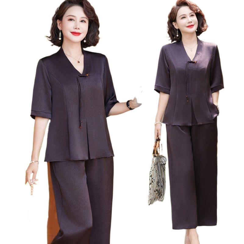 Mamas Sommer-Eis-Seiden-Zweiteiler: Damen-Oberteil und Hosen-Set für mittleres und höheres Alter