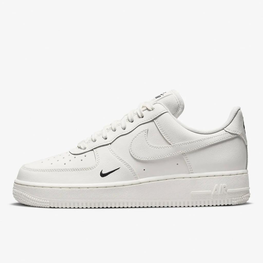 Air Force 1 ESS TRK3 AIR FORCE 1 ESS TRK3 Japan [Nike] '07 '07 Sail/Sail/Black HF1058-133 25.0cm