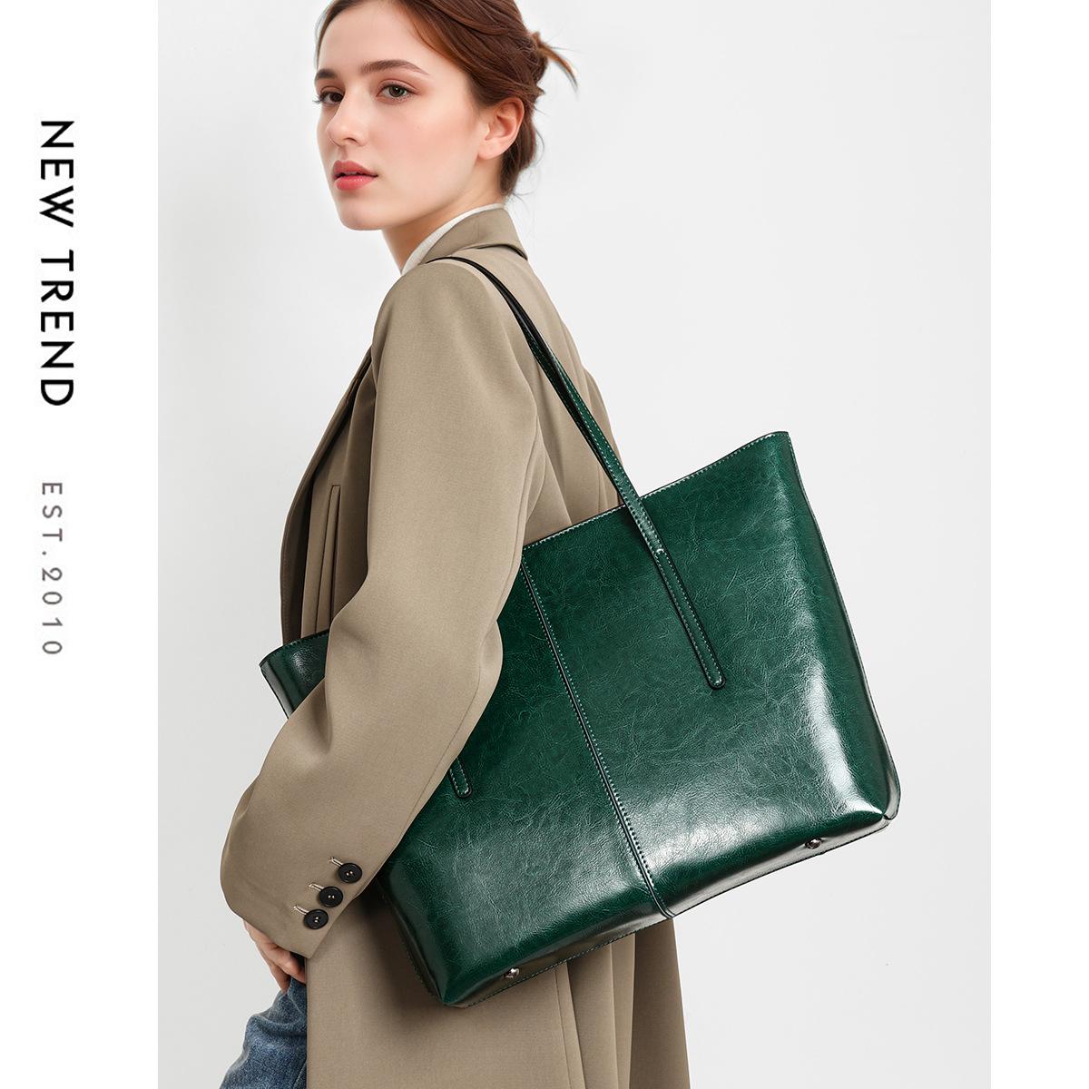 

Genuine Leather Women s Bag Vintage Oil Wax Leather Texture Shoulder Bag Daily Commute Large Capacity Laptop Tote Bag